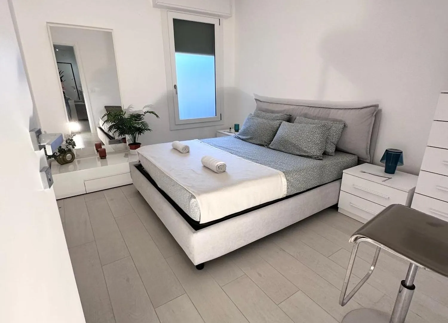 Augustus Roman Emperor Lido di Jesolo Apartment